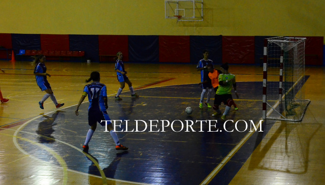 FAYCAN 2 VALLIRANA 3 FUTSAL FEME TEM 16-17 SEG 036