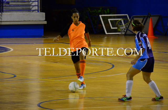 FAYCAN 2 VALLIRANA 3 FUTSAL FEME TEM 16-17 SEG 038