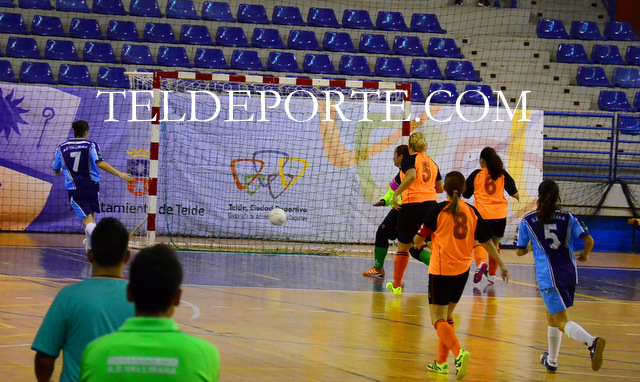 FAYCAN 2 VALLIRANA 3 FUTSAL FEME TEM 16-17 SEG 047