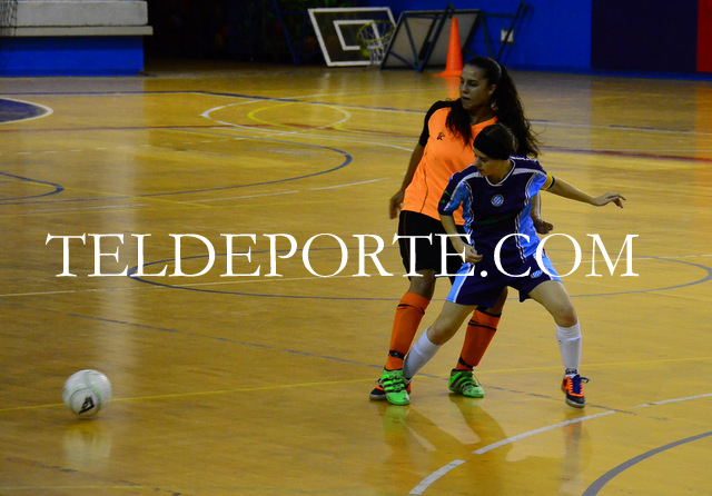 FAYCAN 2 VALLIRANA 3 FUTSAL FEME TEM 16-17 SEG 093